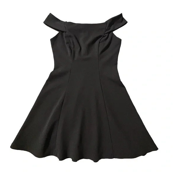 TEEZE ME Black Fit Flare Off Shoulder A-line Mini Dress Semi-Formal Junior 9/10 - Picture 2 of 13